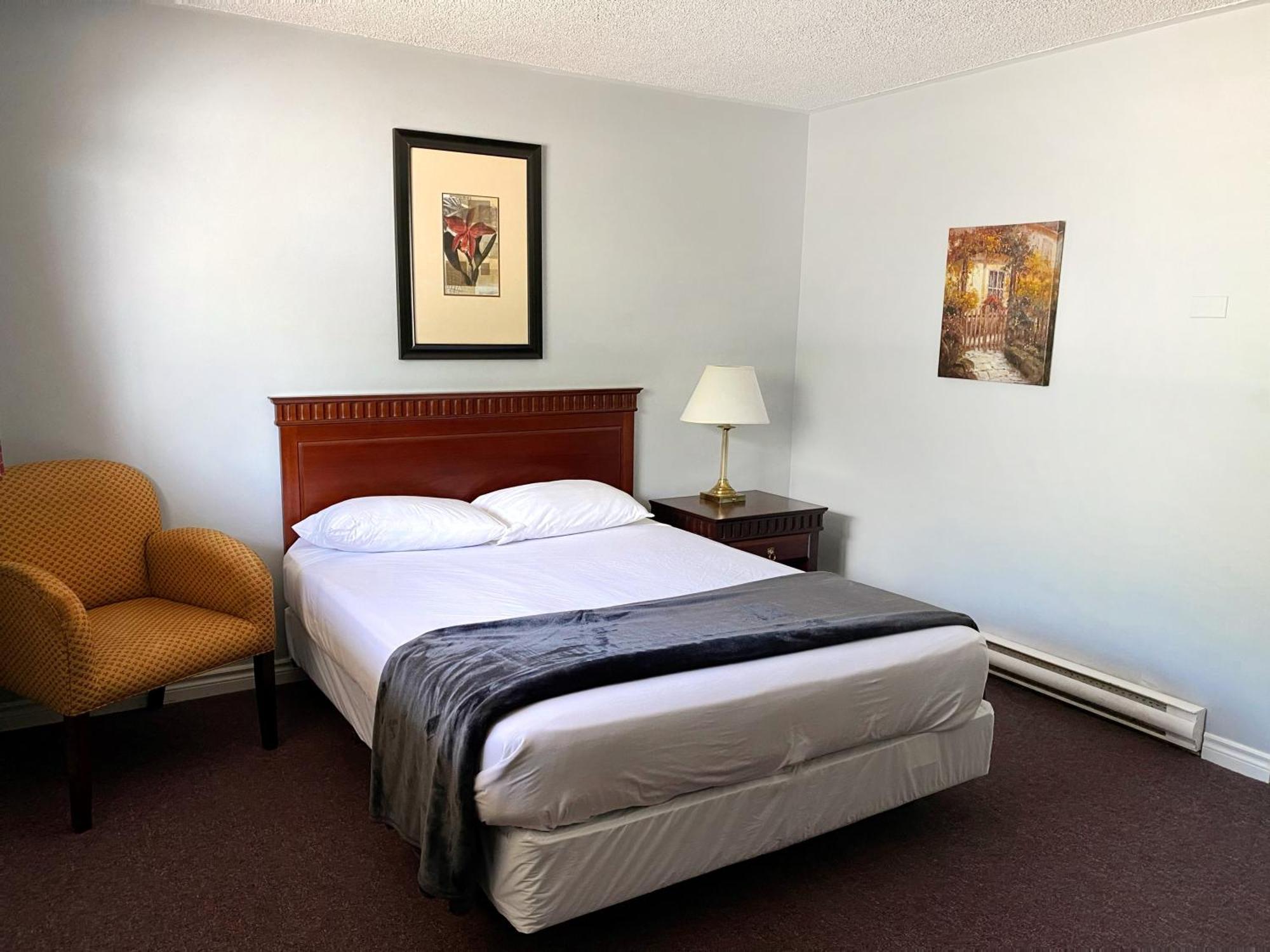 The Fort Nashwaak Motel Fredericton Exterior photo